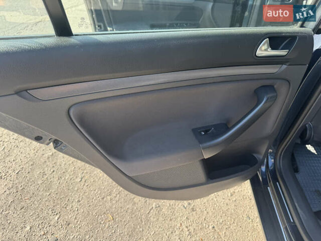 Синий Фольксваген Гольф, объемом двигателя 1.6 л и пробегом 212 тыс. км за 6700 $, фото 10 на Automoto.ua