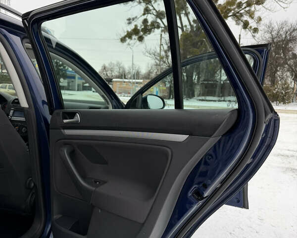 Синій Фольксваген Гольф, об'ємом двигуна 1.6 л та пробігом 209 тис. км за 6150 $, фото 38 на Automoto.ua