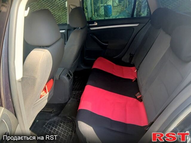 Синий Фольксваген Гольф, объемом двигателя 1.6 л и пробегом 230 тыс. км за 5000 $, фото 5 на Automoto.ua