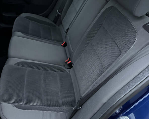 Синий Фольксваген Гольф, объемом двигателя 1.4 л и пробегом 192 тыс. км за 6800 $, фото 31 на Automoto.ua