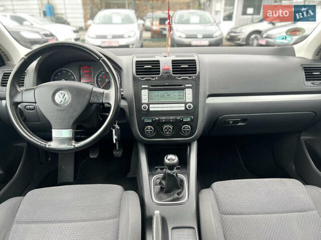 Синий Фольксваген Гольф, объемом двигателя 1.4 л и пробегом 214 тыс. км за 5700 $, фото 11 на Automoto.ua