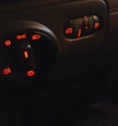 Синий Фольксваген Гольф, объемом двигателя 1.9 л и пробегом 381 тыс. км за 6500 $, фото 4 на Automoto.ua