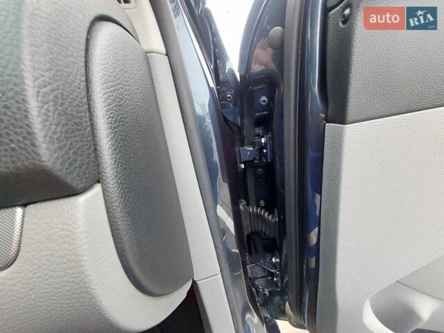 Синий Фольксваген Гольф, объемом двигателя 1.4 л и пробегом 190 тыс. км за 5999 $, фото 36 на Automoto.ua