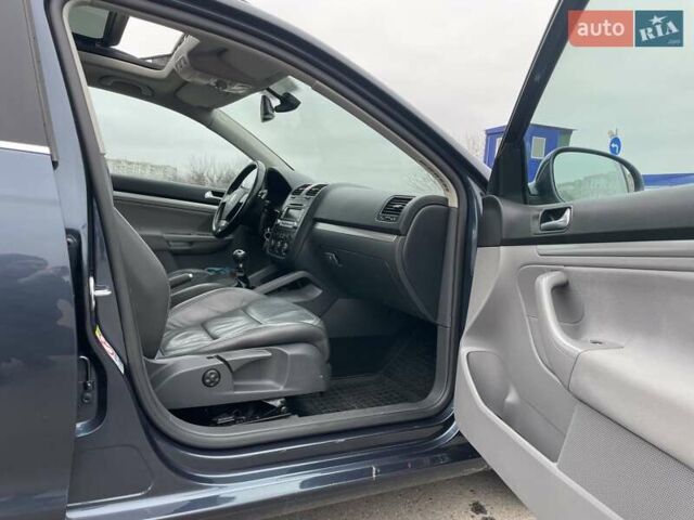 Синий Фольксваген Гольф, объемом двигателя 1.4 л и пробегом 205 тыс. км за 7200 $, фото 14 на Automoto.ua