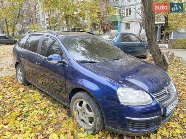 Синий Фольксваген Гольф, объемом двигателя 1.6 л и пробегом 230 тыс. км за 5800 $, фото 5 на Automoto.ua