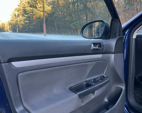 Синій Фольксваген Гольф, об'ємом двигуна 1.9 л та пробігом 265 тис. км за 5700 $, фото 15 на Automoto.ua