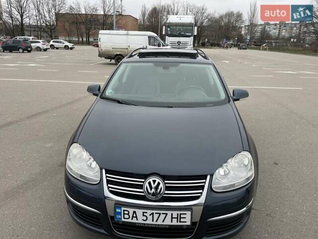 Синий Фольксваген Гольф, объемом двигателя 1.4 л и пробегом 205 тыс. км за 7200 $, фото 3 на Automoto.ua