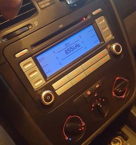 Синий Фольксваген Гольф, объемом двигателя 1.9 л и пробегом 381 тыс. км за 6500 $, фото 5 на Automoto.ua