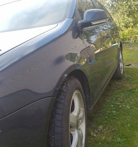 Синий Фольксваген Гольф, объемом двигателя 1.9 л и пробегом 381 тыс. км за 6500 $, фото 1 на Automoto.ua