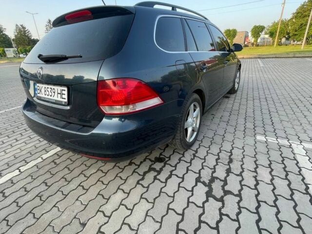 Синий Фольксваген Гольф, объемом двигателя 1.4 л и пробегом 276 тыс. км за 5500 $, фото 12 на Automoto.ua