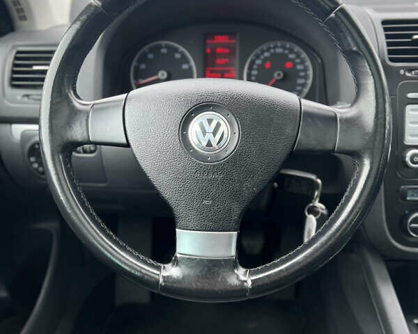 Синий Фольксваген Гольф, объемом двигателя 1.4 л и пробегом 214 тыс. км за 5700 $, фото 13 на Automoto.ua