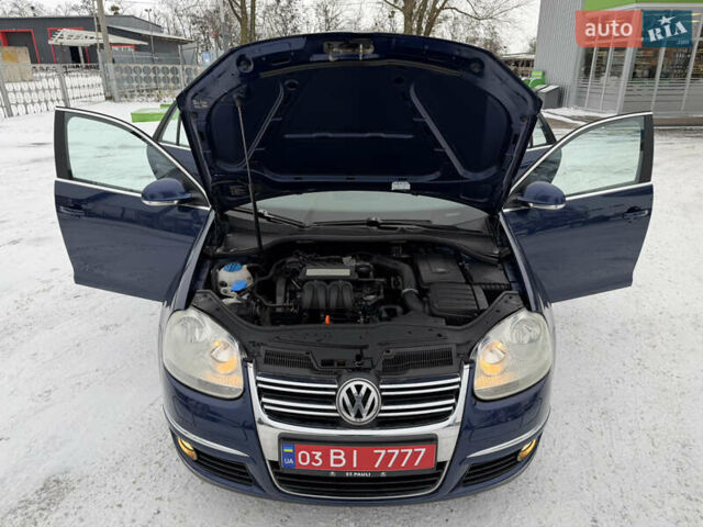 Синій Фольксваген Гольф, об'ємом двигуна 1.6 л та пробігом 209 тис. км за 6150 $, фото 49 на Automoto.ua