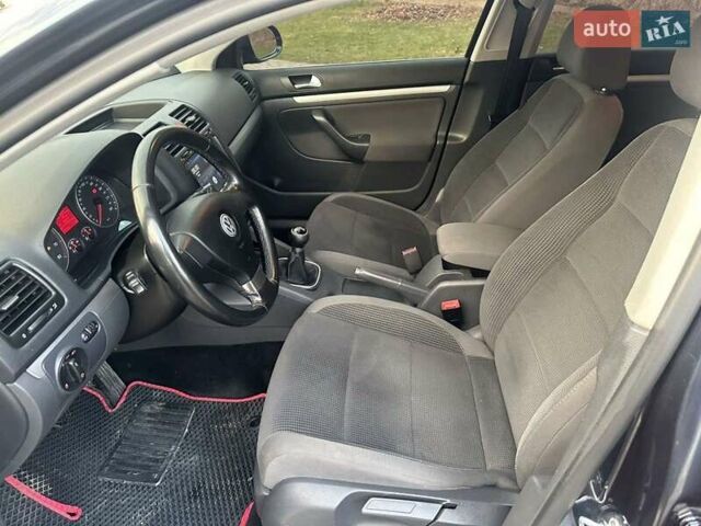 Синий Фольксваген Гольф, объемом двигателя 1.4 л и пробегом 223 тыс. км за 5350 $, фото 4 на Automoto.ua