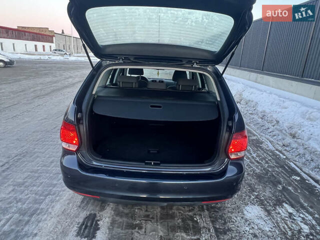 Синий Фольксваген Гольф, объемом двигателя 1.4 л и пробегом 220 тыс. км за 5700 $, фото 8 на Automoto.ua