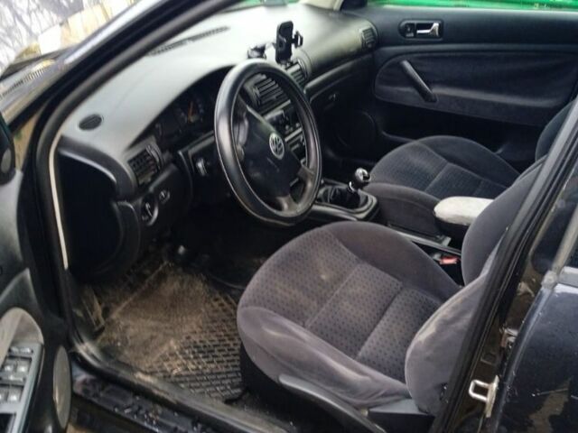 Синий Фольксваген Гольф, объемом двигателя 2 л и пробегом 267 тыс. км за 1000 $, фото 2 на Automoto.ua