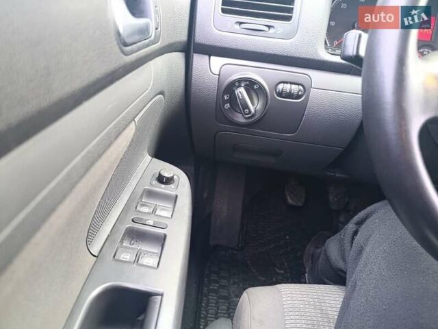 Синій Фольксваген Гольф, об'ємом двигуна 1.9 л та пробігом 270 тис. км за 5700 $, фото 10 на Automoto.ua