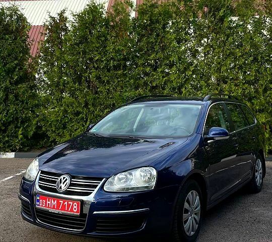 Синій Фольксваген Гольф, об'ємом двигуна 1.6 л та пробігом 237 тис. км за 7200 $, фото 1 на Automoto.ua