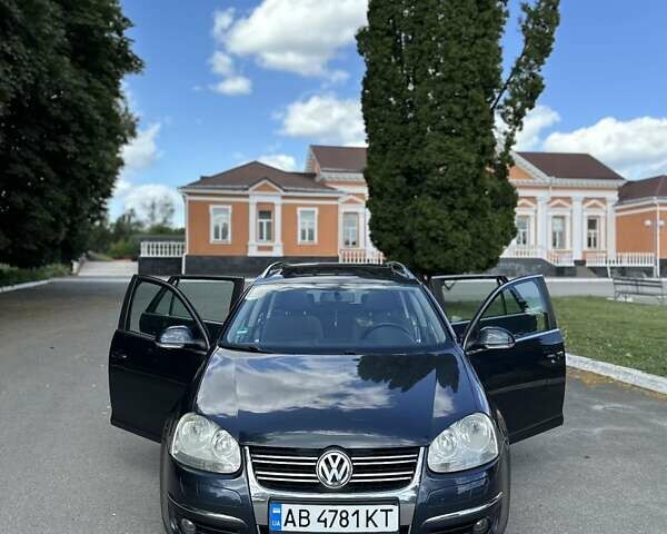 Синий Фольксваген Гольф, объемом двигателя 1.39 л и пробегом 260 тыс. км за 5900 $, фото 4 на Automoto.ua