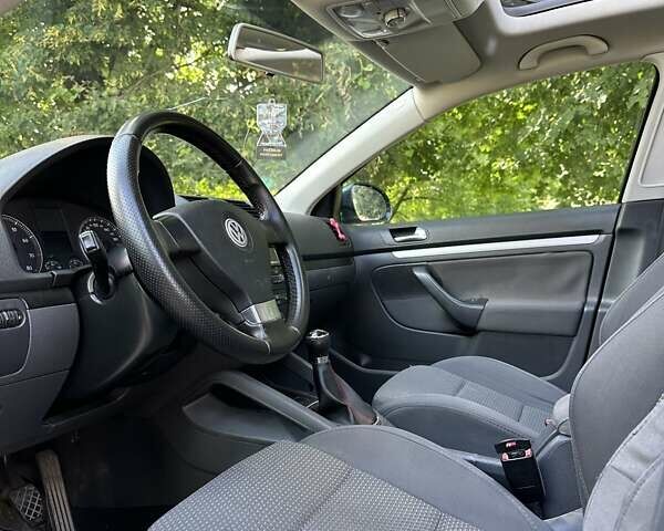 Синий Фольксваген Гольф, объемом двигателя 1.39 л и пробегом 260 тыс. км за 5900 $, фото 7 на Automoto.ua