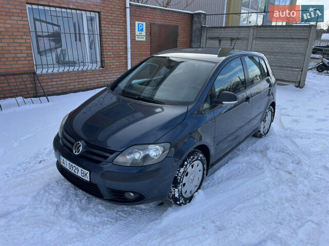 Синий Фольксваген Гольф, объемом двигателя 1.6 л и пробегом 207 тыс. км за 4600 $, фото 3 на Automoto.ua
