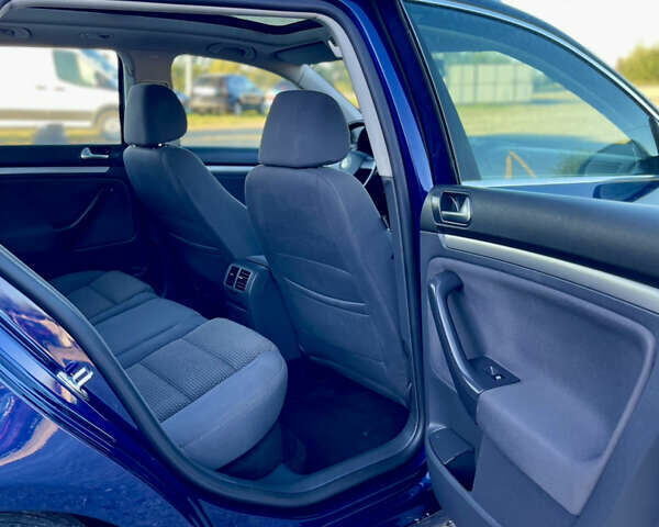 Синій Фольксваген Гольф, об'ємом двигуна 1.39 л та пробігом 233 тис. км за 5299 $, фото 34 на Automoto.ua