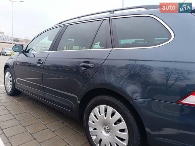 Синий Фольксваген Гольф, объемом двигателя 1.4 л и пробегом 190 тыс. км за 5999 $, фото 30 на Automoto.ua