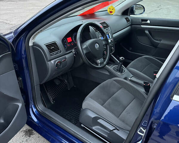 Синий Фольксваген Гольф, объемом двигателя 1.4 л и пробегом 192 тыс. км за 6800 $, фото 20 на Automoto.ua