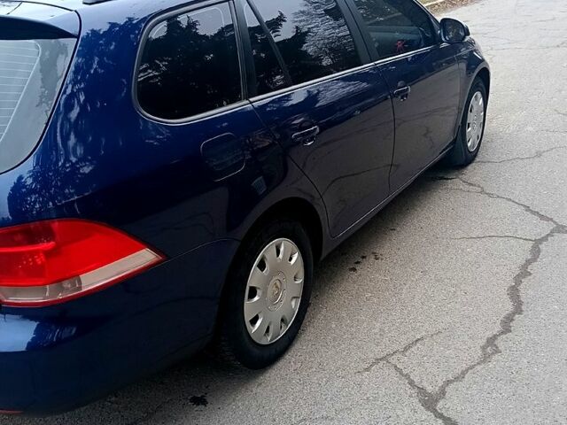 Синій Фольксваген Гольф, об'ємом двигуна 1.9 л та пробігом 253 тис. км за 5600 $, фото 5 на Automoto.ua