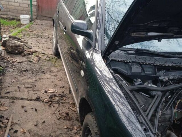 Синий Фольксваген Гольф, объемом двигателя 2 л и пробегом 267 тыс. км за 1000 $, фото 3 на Automoto.ua