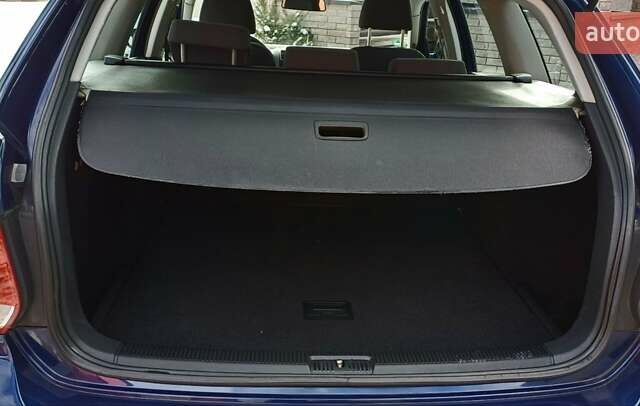 Синій Фольксваген Гольф, об'ємом двигуна 1.6 л та пробігом 246 тис. км за 5850 $, фото 62 на Automoto.ua