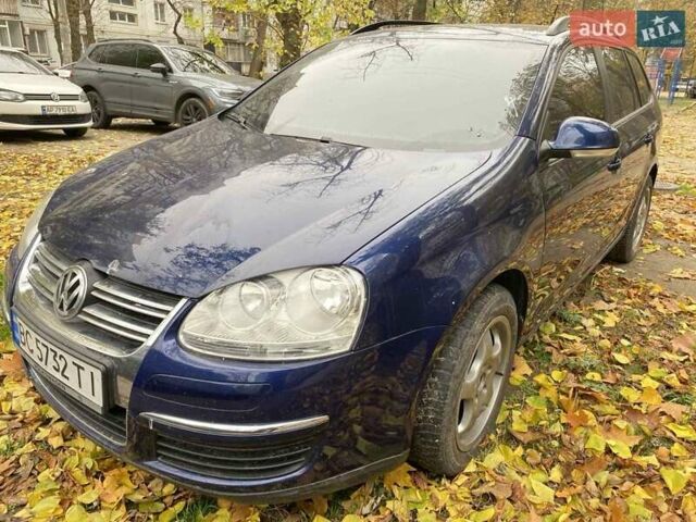 Синий Фольксваген Гольф, объемом двигателя 1.6 л и пробегом 230 тыс. км за 5800 $, фото 4 на Automoto.ua