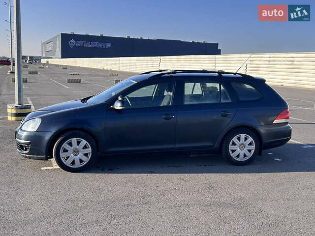 Синий Фольксваген Гольф, объемом двигателя 1.9 л и пробегом 100 тыс. км за 6300 $, фото 1 на Automoto.ua