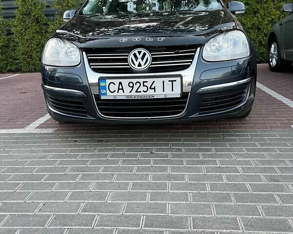 Синий Фольксваген Гольф, объемом двигателя 1.4 л и пробегом 262 тыс. км за 6500 $, фото 5 на Automoto.ua