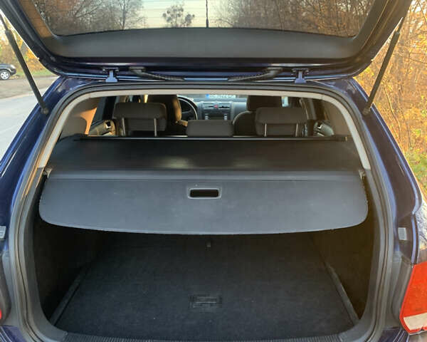 Синій Фольксваген Гольф, об'ємом двигуна 1.39 л та пробігом 280 тис. км за 5600 $, фото 7 на Automoto.ua