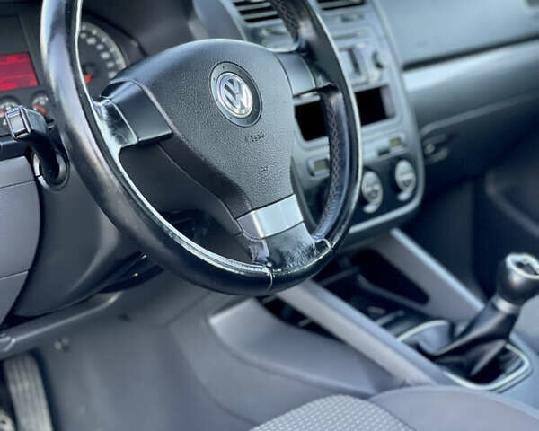 Синій Фольксваген Гольф, об'ємом двигуна 1.39 л та пробігом 233 тис. км за 5299 $, фото 13 на Automoto.ua