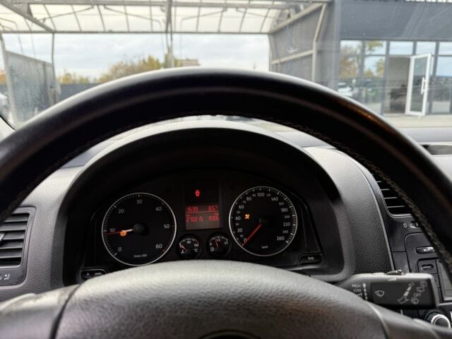 Синий Фольксваген Гольф, объемом двигателя 1.9 л и пробегом 270 тыс. км за 6434 $, фото 7 на Automoto.ua