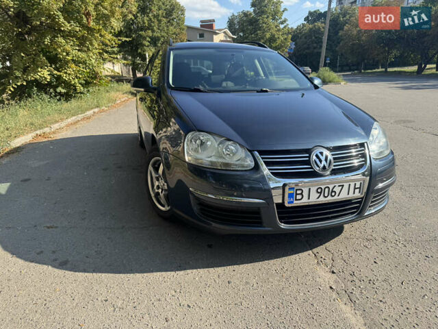 Синий Фольксваген Гольф, объемом двигателя 1.6 л и пробегом 212 тыс. км за 6700 $, фото 1 на Automoto.ua