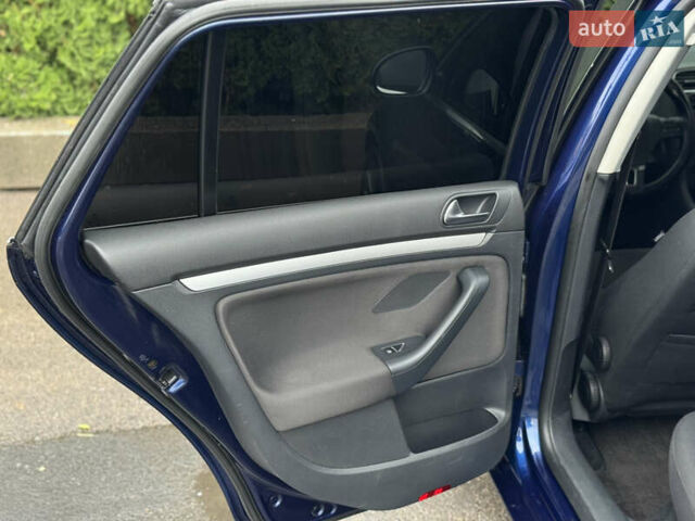 Синий Фольксваген Гольф, объемом двигателя 1.39 л и пробегом 204 тыс. км за 7900 $, фото 27 на Automoto.ua