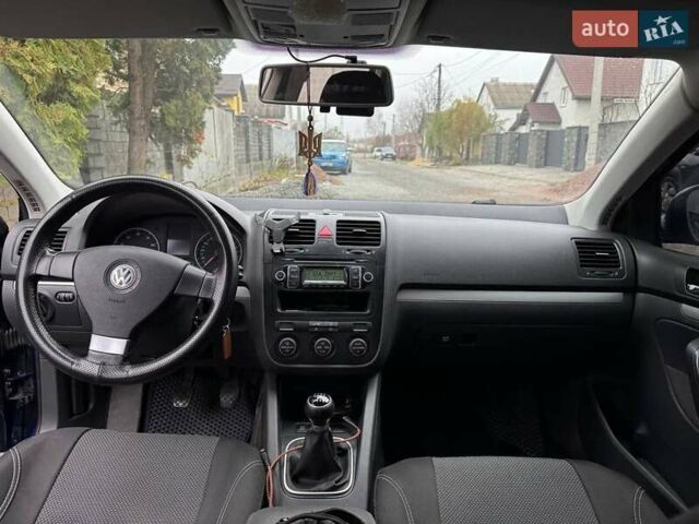 Синій Фольксваген Гольф, об'ємом двигуна 1.4 л та пробігом 250 тис. км за 6500 $, фото 19 на Automoto.ua