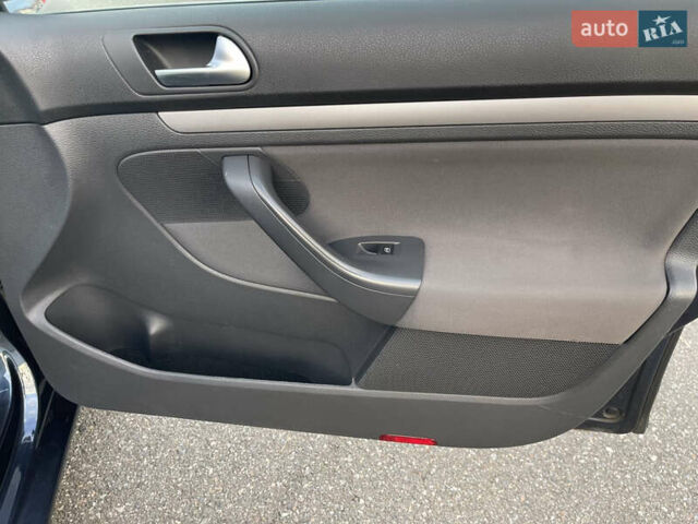 Синий Фольксваген Гольф, объемом двигателя 1.4 л и пробегом 207 тыс. км за 7200 $, фото 34 на Automoto.ua