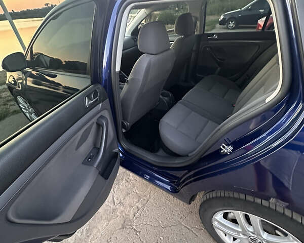 Синій Фольксваген Гольф, об'ємом двигуна 1.4 л та пробігом 200 тис. км за 5999 $, фото 29 на Automoto.ua