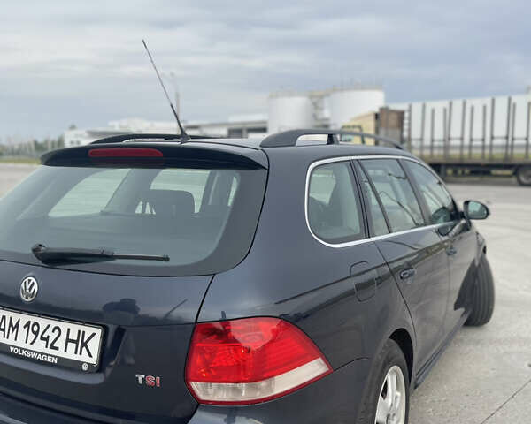 Синий Фольксваген Гольф, объемом двигателя 1.4 л и пробегом 240 тыс. км за 6700 $, фото 5 на Automoto.ua