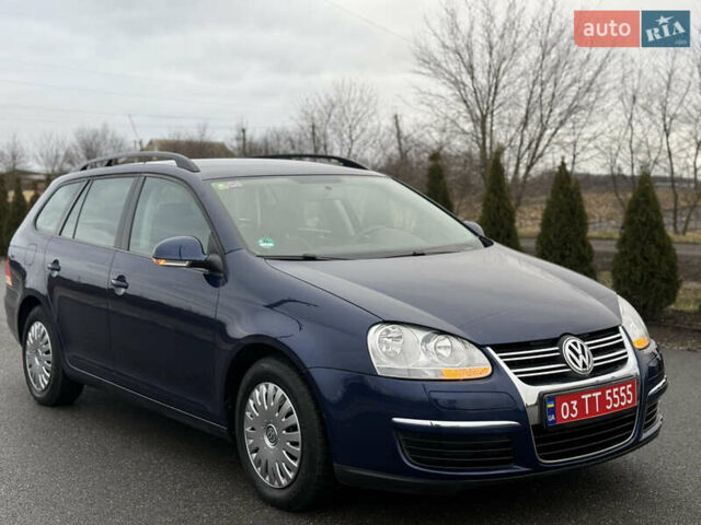 Синий Фольксваген Гольф, объемом двигателя 1.6 л и пробегом 229 тыс. км за 6350 $, фото 6 на Automoto.ua