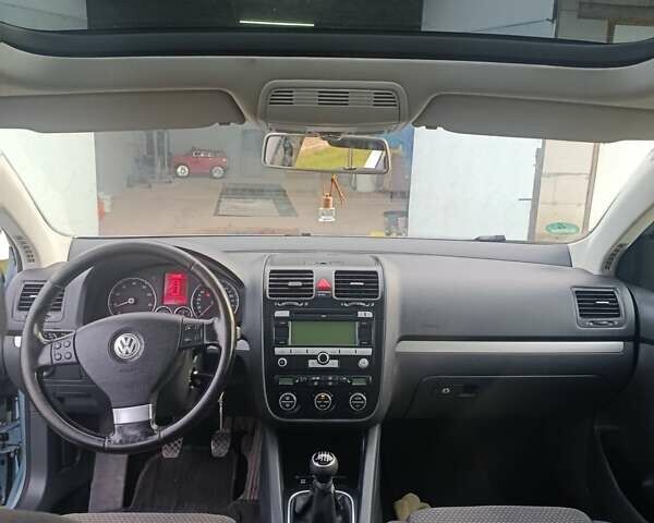 Синій Фольксваген Гольф, об'ємом двигуна 1.39 л та пробігом 173 тис. км за 6200 $, фото 6 на Automoto.ua