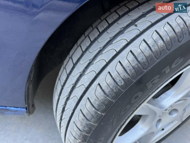 Синий Фольксваген Гольф, объемом двигателя 1.9 л и пробегом 291 тыс. км за 5990 $, фото 7 на Automoto.ua