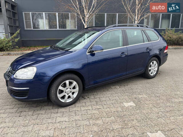 Синий Фольксваген Гольф, объемом двигателя 1.4 л и пробегом 228 тыс. км за 6300 $, фото 3 на Automoto.ua