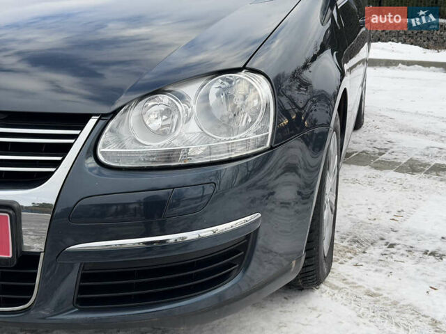 Синій Фольксваген Гольф, об'ємом двигуна 1.6 л та пробігом 189 тис. км за 5950 $, фото 9 на Automoto.ua