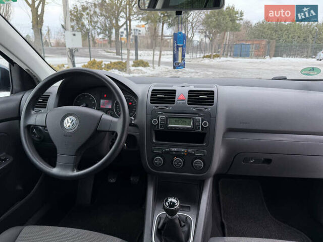 Синій Фольксваген Гольф, об'ємом двигуна 1.6 л та пробігом 189 тис. км за 5950 $, фото 14 на Automoto.ua