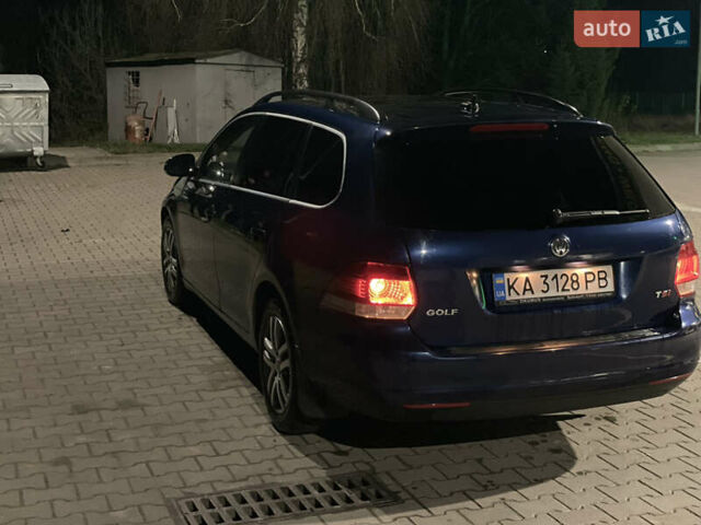 Синий Фольксваген Гольф, объемом двигателя 1.39 л и пробегом 251 тыс. км за 6900 $, фото 2 на Automoto.ua