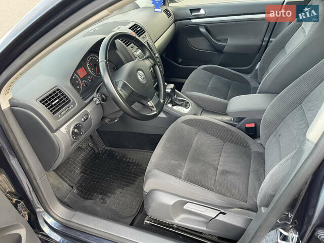 Синий Фольксваген Гольф, объемом двигателя 1.4 л и пробегом 207 тыс. км за 7200 $, фото 39 на Automoto.ua